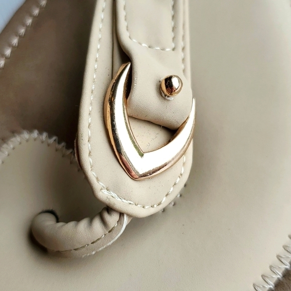 Soco Sands Beige Tan Slip On Thong Sandals 43 / 10 Like New - Picture 5 of 5